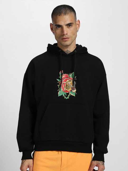 Men Black Graphic Printed Cotton Fleece Regular Fit Hooded Pullover Sweatshirt